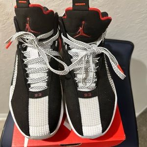 Air Jordan XXXVI size 7 youth